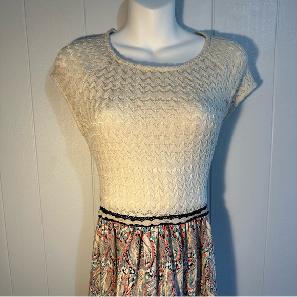 🍓Weston Anthropologie Arcata Beige Dress Feather Print Stretch Top Sz Small M - Picture 7 of 15